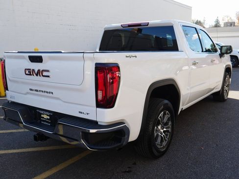 Used 2024 GMC Sierra 1500 SLT image 7