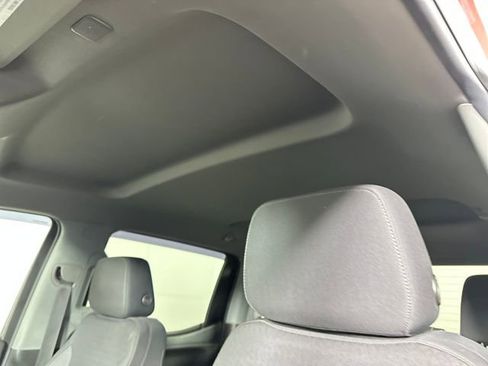 Used 2022 Chevrolet Silverado 1500 RST w/ Z71 Off-Road Package image 12