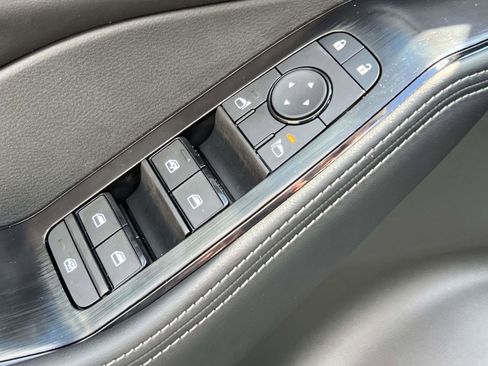 Used 2026 Nissan Rogue SV image 29