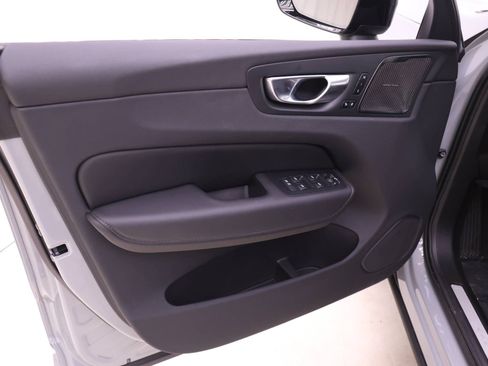 Certified 2025 Volvo XC60 T8 Plus image 12