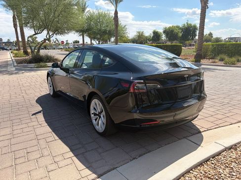 Used 2022 Tesla Model 3 Standard Range RWD image 4
