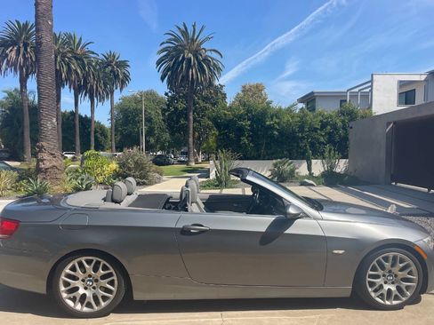 Used 2009 BMW 328i Convertible RWD image 5