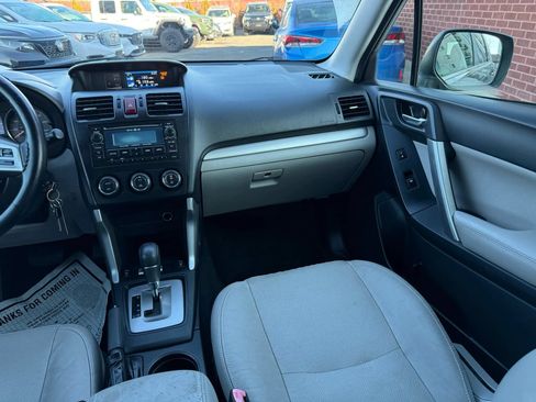 Used 2015 Subaru Forester 2.5i Limited AWD/4WD image 13