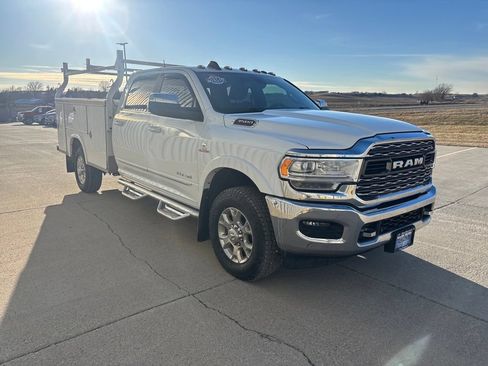 Used 2020 RAM 3500 Limited AWD/4WD image 3
