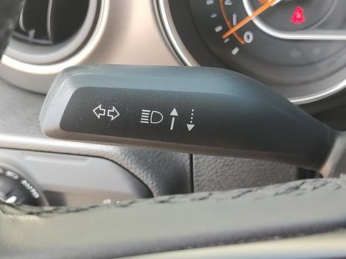 Used 2023 Jeep Gladiator Sport AWD/4WD image 23