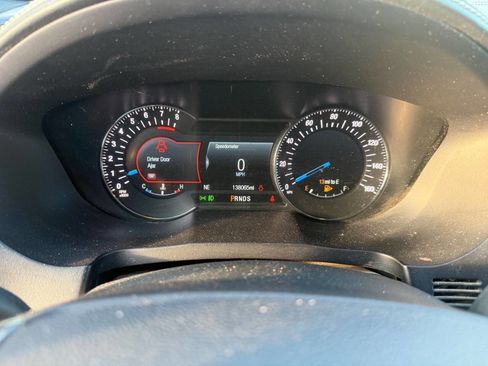 Used 2017 Ford Explorer Platinum image 11