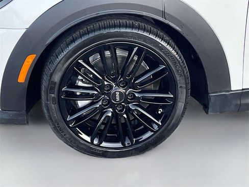 Used 2024 MINI Cooper S image 31