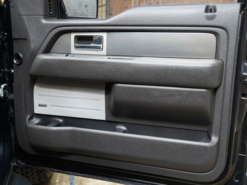 Used 2013 Ford F150 Raptor w/ Luxury Equipment Group image 52