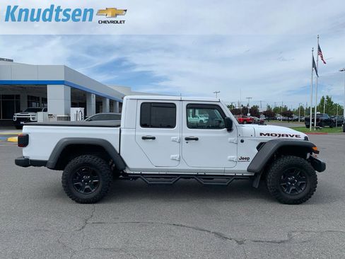 Used 2022 Jeep Gladiator Mojave w/ LED Lighting Group AWD/4WD image 8