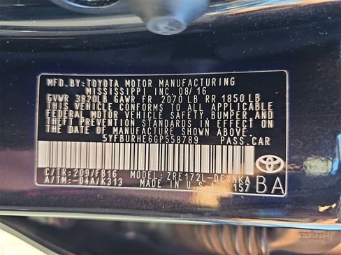 Used 2016 Toyota Corolla L image 37