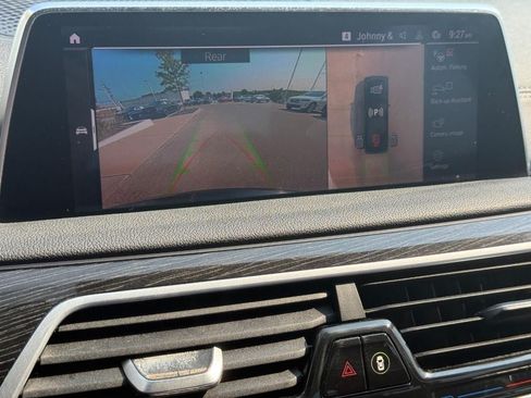 Used 2021 BMW 750i xDrive w/ M Sport Package AWD/4WD image 20