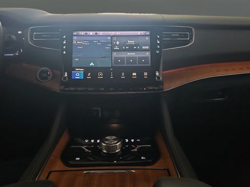 Used 2022 Jeep Grand Wagoneer Series II AWD/4WD image 13
