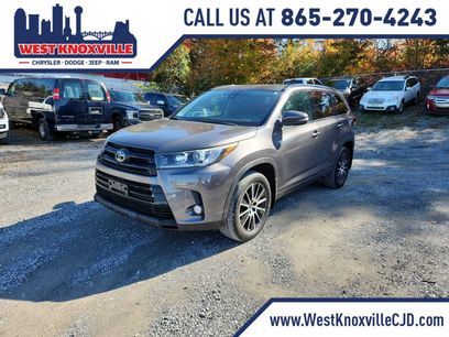 Used 2017 Toyota Highlander SE