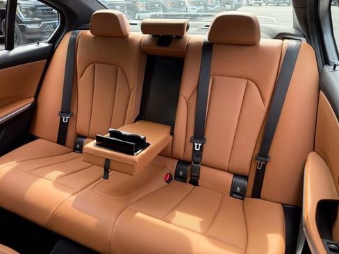 Used 2023 BMW 330e xDrive 330e xDrive w/ Premium Package image 15