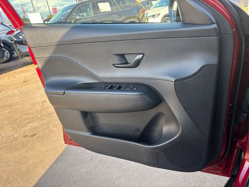 Used 2025 Hyundai Kona SEL image 20