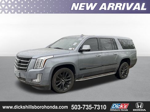 Used 2020 Cadillac Escalade ESV Luxury w/ Escalade Sport Edition AWD/4WD image 4
