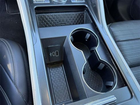 Used 2024 Lincoln Nautilus Reserve image 8