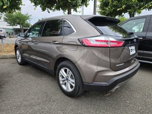 Used 2019 Ford Edge SEL w/ Equipment Group 201A AWD/4WD image 2