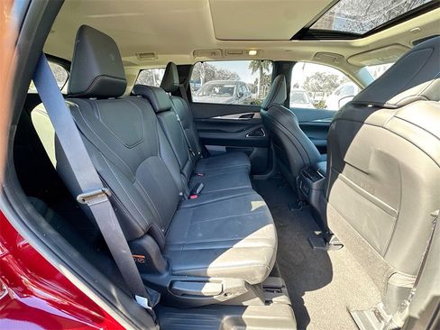 Certified 2026 INFINITI QX60 Luxe w/ Cargo Package image 31