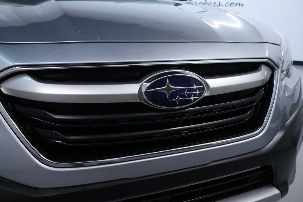Used 2020 Subaru Outback Limited AWD/4WD image 9