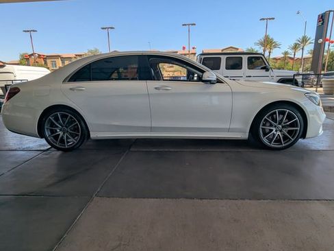 Used 2019 Mercedes-Benz S 560 Sedan image 8