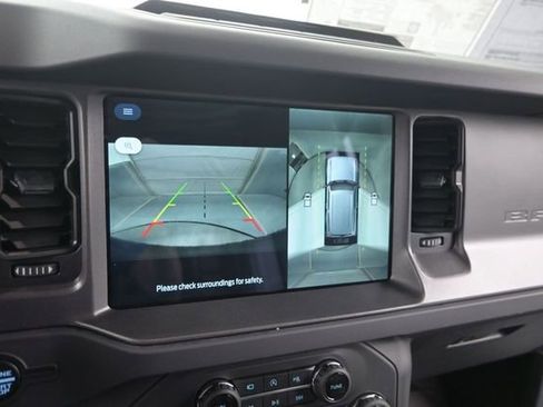 Used 2025 Ford Bronco Badlands AWD/4WD image 35