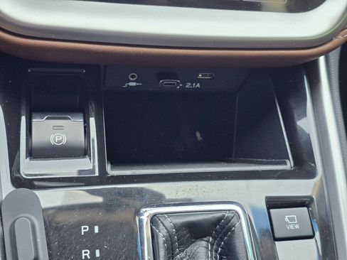 Used 2022 Subaru Outback Touring AWD/4WD image 22
