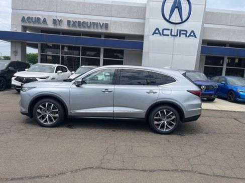 Certified 2023 Acura MDX SH-AWD w/ Technology Package image 5