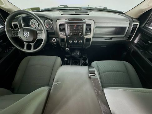 Used 2018 RAM 2500 Tradesman w/ Chrome Appearance Group AWD/4WD image 10