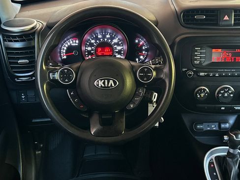Used 2016 Kia Soul FWD image 18