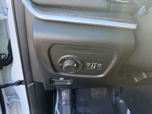 New 2026 Jeep Grand Cherokee Laredo image 19