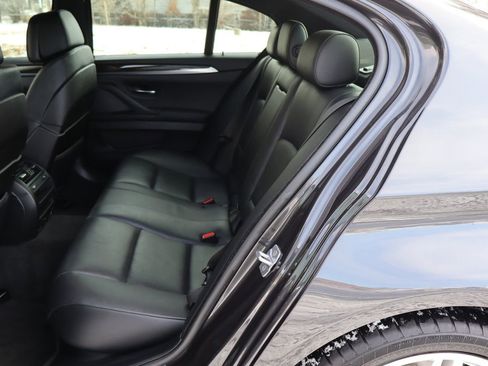 Used 2013 BMW 550i xDrive Sedan image 20