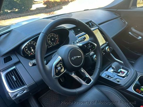 Used 2024 Jaguar E-PACE R-Dynamic SE image 11