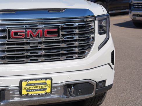 Used 2022 GMC Sierra 1500 Denali AWD/4WD image 9