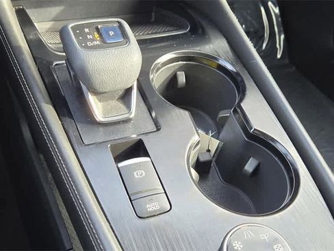 Used 2021 Nissan Rogue SL image 18