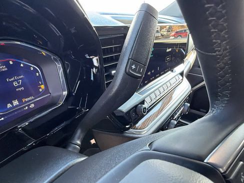 Used 2025 Chevrolet Silverado 3500 LT AWD/4WD image 13