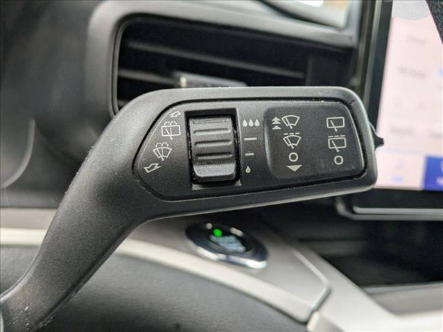 Used 2021 Ford Explorer XLT w/ Class III Trailer Tow Package AWD/4WD image 9