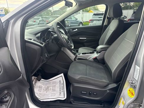 Used 2014 Ford Escape SE w/ Equipment Group 201A FWD image 23