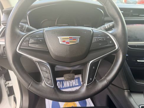Used 2017 Cadillac XT5 Luxury w/ Driver Awareness Package FWD image 43
