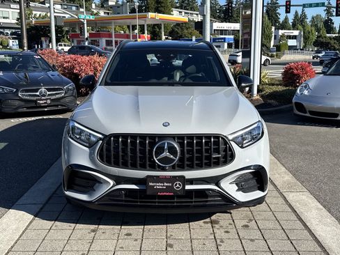 Used 2026 Mercedes-Benz GLC 43 AMG 4MATIC image 2