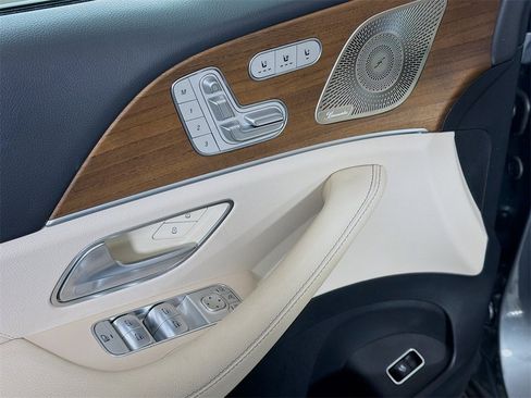 Used 2024 Mercedes-Benz GLE 450 4MATIC image 21