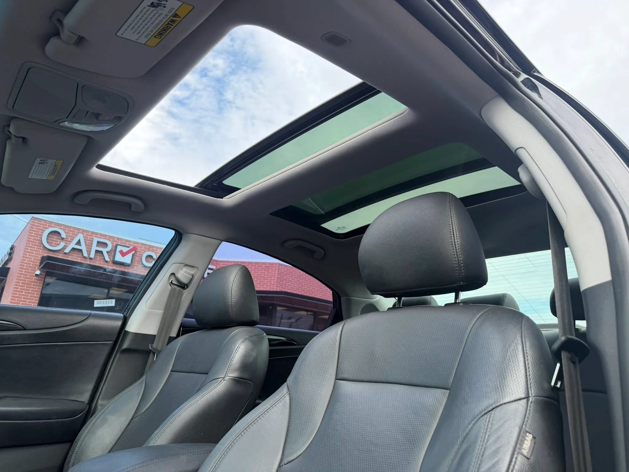 Used 2012 Hyundai Sonata Limited FWD image 9