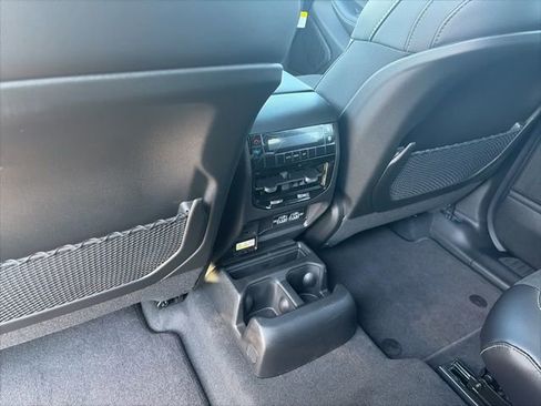 New 2025 Jeep Grand Cherokee L Altitude AWD/4WD image 12