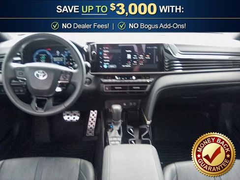Used 2025 Toyota Camry XSE FWD image 17