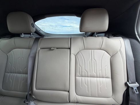 Used 2025 Buick Envista Avenir FWD image 9