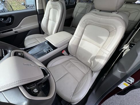 Used 2022 Lincoln Aviator Reserve w/ Equipment Group 201A image 18