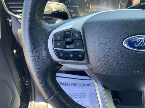 Used 2022 Ford Explorer XLT w/ Equipment Group 202A AWD/4WD image 23