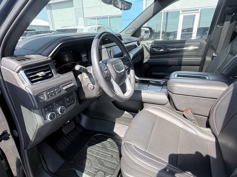 Used 2022 GMC Yukon Denali w/ Denali Ultimate Package AWD/4WD image 9