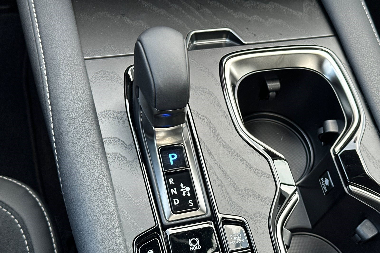 New 2026 Lexus RX 450h AWD image 16