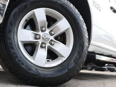 Used 2016 RAM 1500 ST w/ SXT Appearance Group AWD/4WD image 27